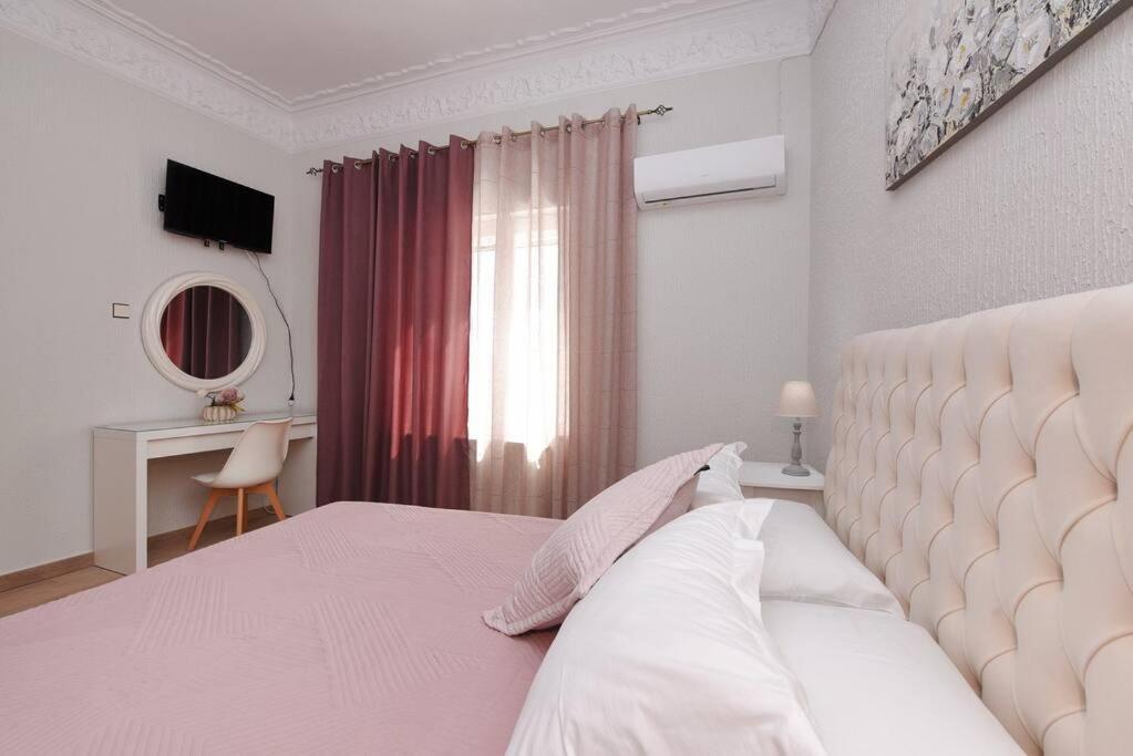 Nefeli House Syros Apartment Ermoupoli Bagian luar foto